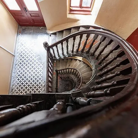 Avangard Magnus Apartment