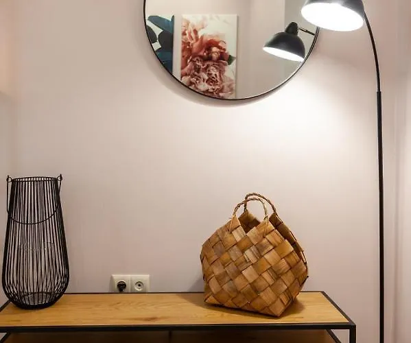 Avangard Magnus Apartment *